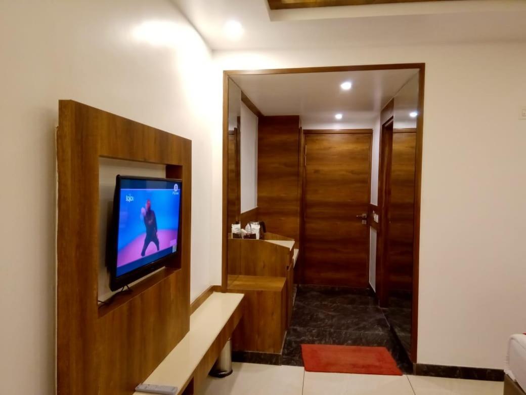 Hotel Green Orchid Udhampur Экстерьер фото